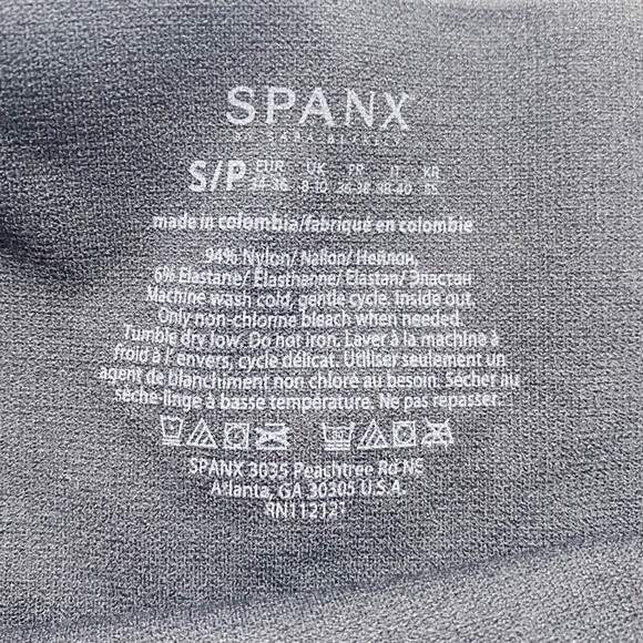 NWT Spanx Look At Me Now Seamless Leggings Black Camo Athleisure Size Small - Picture 10 of 13